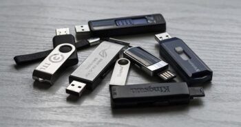 معرفی و دانلود نرم افزار USB Safely Remove